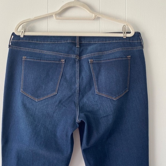 Nwt Old Navy Power Slim Straight Low Rise dark wash jeans size 16 - Picture 5 of 6